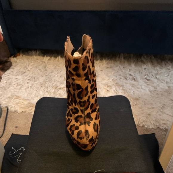Colin Stuart leopard platform booties - Picture 4 of 6